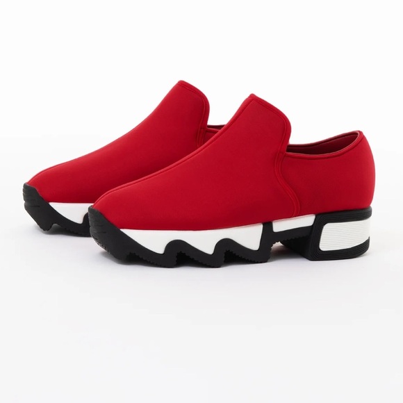 iRi Women’s WES I Red Low Top Sneaker Shoes - Picture 1 of 12